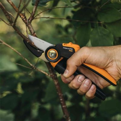 2. Fiskars X-Series P941 Nożyce ogrodowe Kowadło Czarny, Pomarańczowy