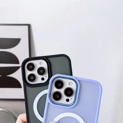 3. Magnetyczne etui z MagSafe Color Matte Case do iPhone 14 Plus - zielone