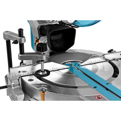 9. Makita LS1219L piła ukośna 3200 RPM 1800 W