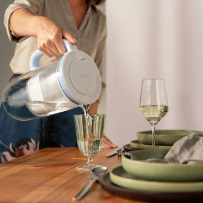 6. Dzbanek filtrujący Brita Glass+2 wkłady MaxtraPro PP (niebieski; 2,5l)
