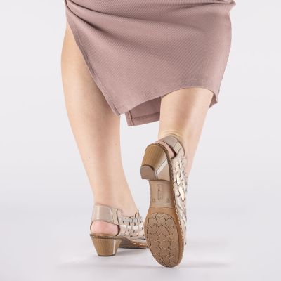 5. Skórzane półbuty damskie na obcasie komfortowe elastyczne kremowe Rieker 46778-64