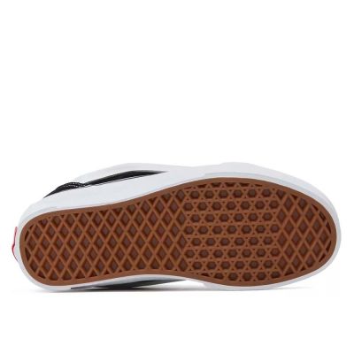 8. Trampki męskie Vans Knu Skool Black True White czarnp-białe (VN0009QC6BT)