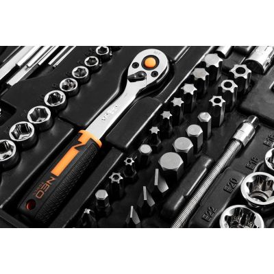12. Neo 10-078 zestaw kluczy i narzędzi 233 przyb.