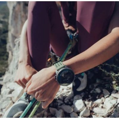 11. Zegarek sportowy SUUNTO VERTICAL TITANIUM SOLAR FOREST