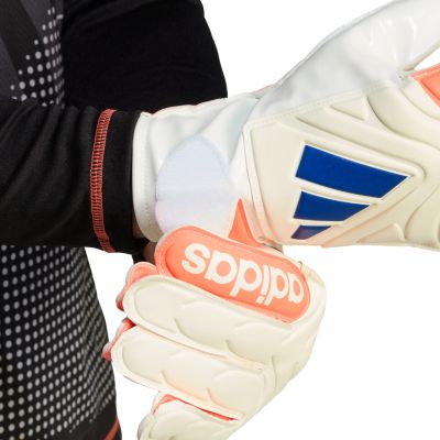 6. Rękawice bramkarskie adidas Copa Glove Club biało-pomarańczowe JN5339