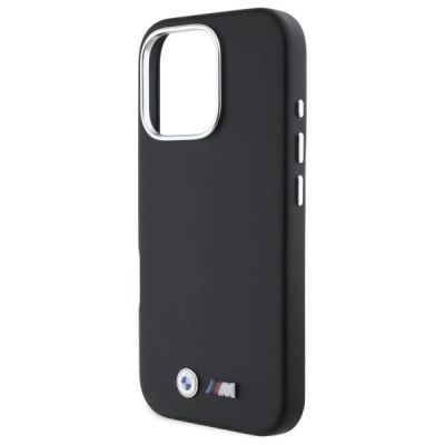 6. Etui BMW M Smooth Full Wrapped Metal MagSafe na iPhone 16 Pro - czarne