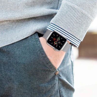 6. Pasek Tech-Protect MilaneseBand na Apple Watch 4 / 5 / 6 / 7 / 8 / 9 / SE / Ultra 1 / 2 (42/44/45/49 mm) - beżowy