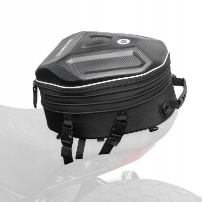 3. Torba Rockbros 30140026001 motocyklowa na bak 35 l - czarna