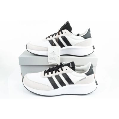 35. Buty sportowe adidas Run 70s M GY3884