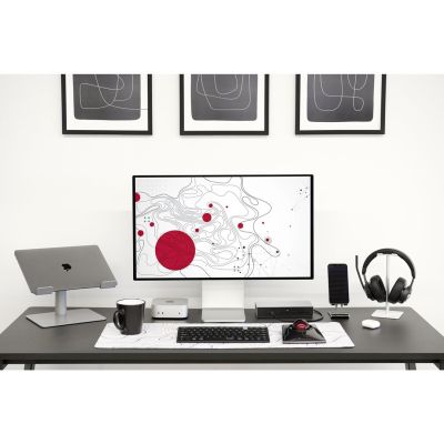 47. Kensington Stacja dokująca SD5000T5 EQ Thunderbolt 5 z potrójnym 4K i PD 140 W — Windows/macOS