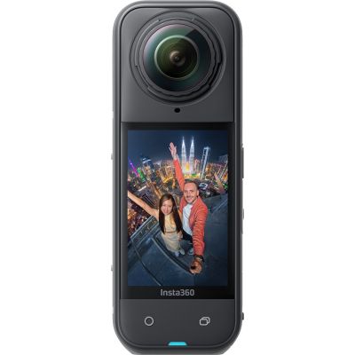 14. Kamera Insta360 X5 Standard Bundle