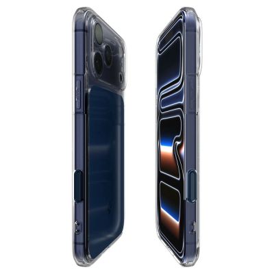 7. Etui Spigen Thin Fit MagSafe na iPhone 17 Pro Max - przezroczysto-granatowe