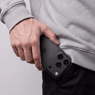 7. Osłona aparatu Tech-Protect Camalloy Fit+ na iPhone 18 Pro - czarna
