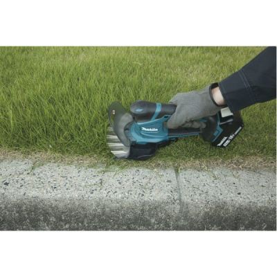 38. Nożyce akumulatorowe do trawy MAKITA DUM604ZX
