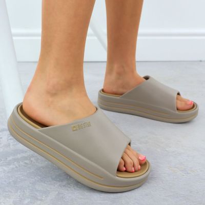 6. Klapki na platformie Big Star W SS274424 INT2152A