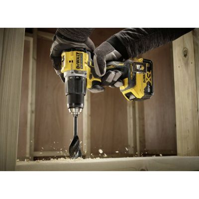 10. Wkrętarka DEWALT UD 18V DCD799P2T 74Nm 2x5,0Ah BL TSTAK