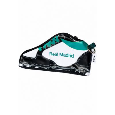 6. Real Madryt piórnik w kształcie buta pencil case 812654584