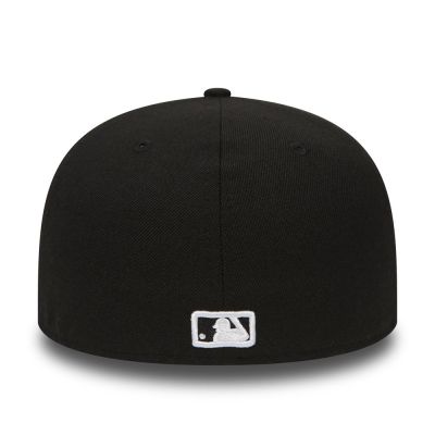 7. Czapka z daszkiem New Era New York Yankees MLB Basic Cap 10003436