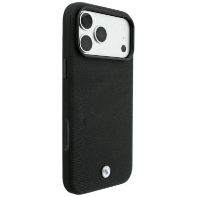 4. Etui BMW Kevlar Metal Logo MagSafe na iPhone 18 Pro / 17 Pro - czarne