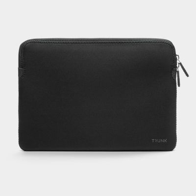 2. Pokrowiec Trunk do MacBook Air 15 cali
