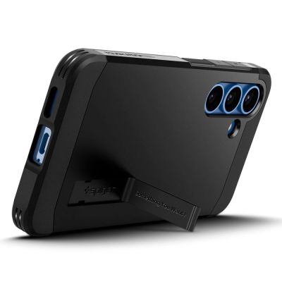 16. Etui Spigen Tough Armor MagSafe na Samsung Galaxy S25 - czarne