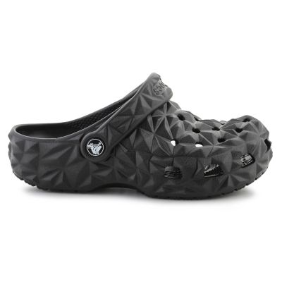 7. Klapki Crocs Classic Geometric Clog K Jr 209572-001