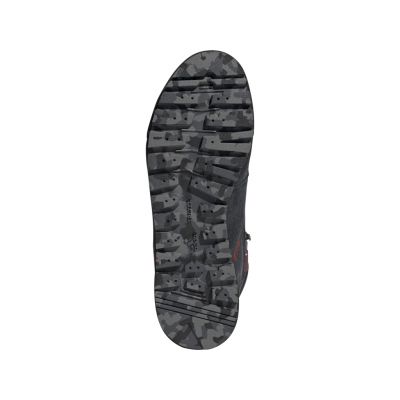 8. Buty adidas Terrex Snowpitch M FV7957