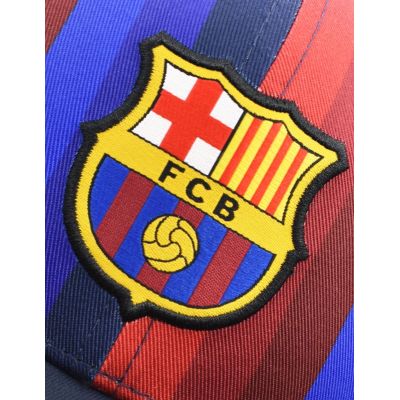 5. FC Barcelona czapka z daszkiem 5001GBTR