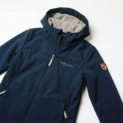 4. Płaszcz softshell Trollkids Girls Kristiansand Coat dla dziewczynki (391-100)