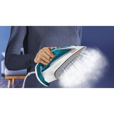 22. Żelazko TEFAL FV 5718 Easygliss Plus 2