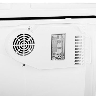 12. Lodówka turystyczna ADLER AD 8090