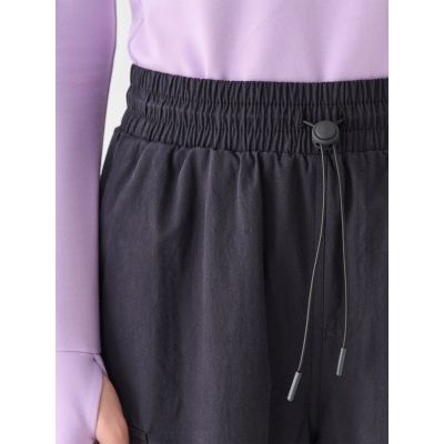 4. Spodnie casual cargo damskie 4F 4FRAW24TTROF1169-20S