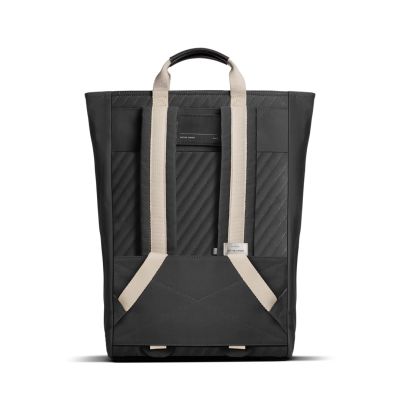 8. Native Union BACKPACK-BLK plecak Plecak turystyczny Czarny Tkanina, Poli(tereftalan etylenu) (PET), Tworzywo sztuczne pochodzące z recyklingu