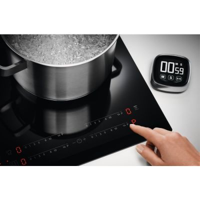 9. Płyta indukcyjna ELECTROLUX LIL61434C