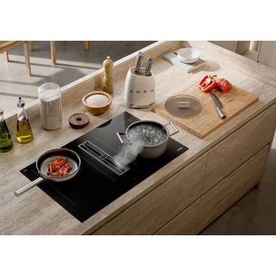 11. Smeg CSF2412BLM Kochtopf, 20 cm, Keramik, Edelstahlgriff, Mattschwarz