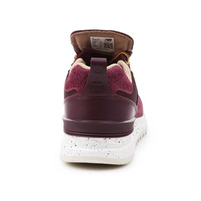 11. Buty lifestylowe New Balance TBATRC