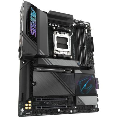 8. Płyta główna Gigabyte X870E AORUS PRO