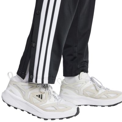 6. Spodnie adidas Snap Track M JL8593