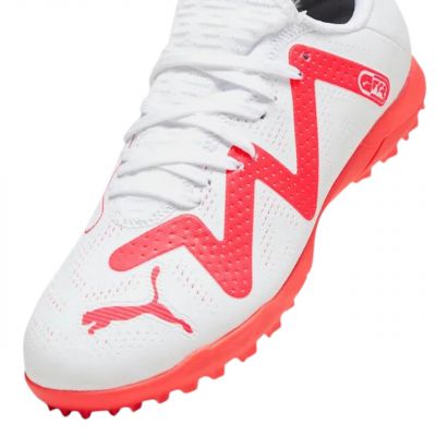 4. Buty piłkarskie Puma Future Play TT Jr 107391 01