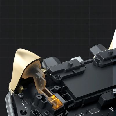 4. Kontroler do gier Machenike G5Pro Premium Edition bezprzewodowy ze stacją ładującą - czarno-złoty