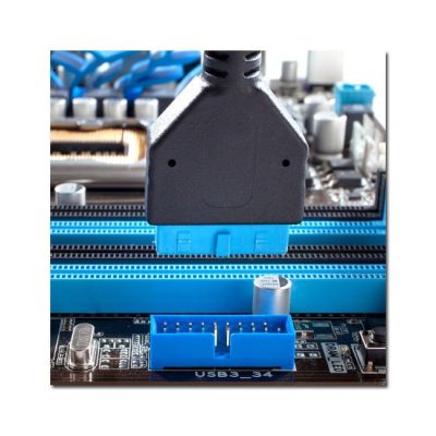 9. LC-Power 2015MB Micro Tower Czarny