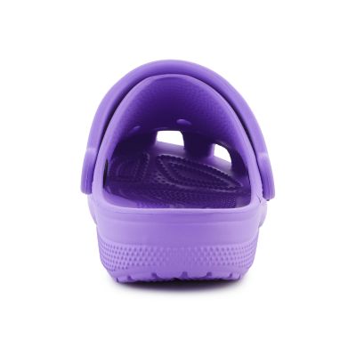 6. Klapki Crocs Classic Clog 10001-5AJ
