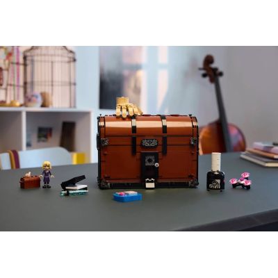 7. LEGO 76785 Wednesday - Mieszkanie Rączki