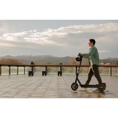 6. Ninebot by Segway KickScooter MAX G2 D 20 km/h Czarny 15,3 Ah