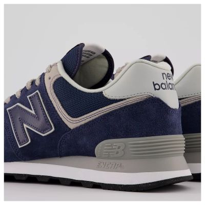 16. Buty New Balance M ML574EVN.2E