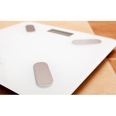 3. ELDOM INTELIGENTNA WAGA OSOBOWA TWO 550B ULLIE POMIAR TKANKI TŁUSZCZOWEJ,MIĘŚNIWEJ ,BMI,WODY W ORGANIŹMIE ,DEDYKOWANA APP.