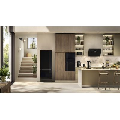 36. Toster SMEG TSF01BLMEU