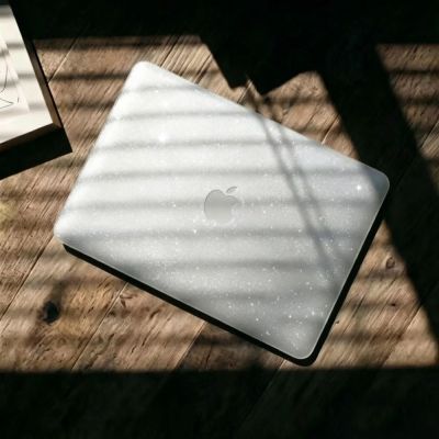7. Etui Tech-Protect SmartShell na MacBook Neo 13" 2026 -przezroczysto-brokatowe