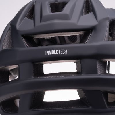 3. Kask ENDURO
