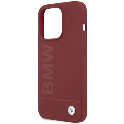 6. Etui BMW Silicone Big Logo MagSafe na iPhone 15 Pro - czerwone